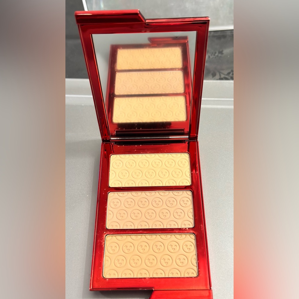 New One Size Made For Shade Bronze & Sculpt Trio in Fair
